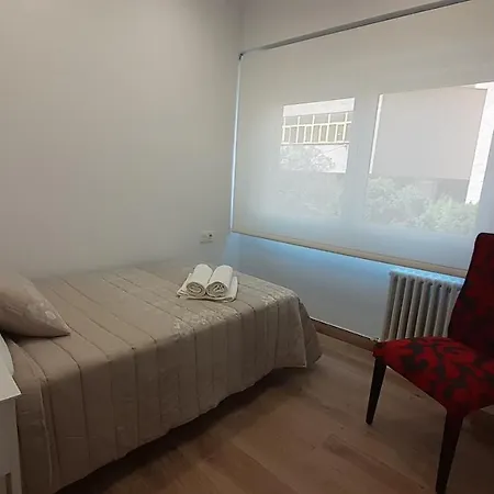 By Cloe Саламанка